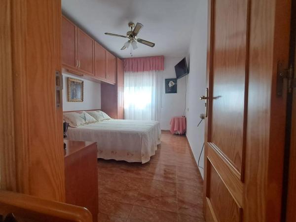 Chalet adosado en avenida Desiderio Rodríguez