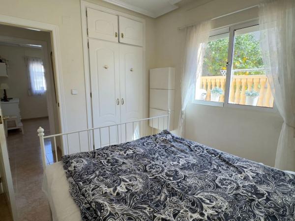 Chalet pareado en avenida Alonso de Quijano, 11 H11