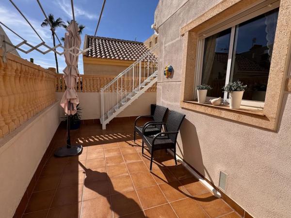 Chalet pareado en avenida Alonso de Quijano, 11 H11