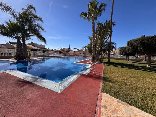 Chalet pareado en avenida Alonso de Quijano, 11 H11