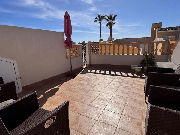 Chalet pareado en avenida Alonso de Quijano, 11 H11