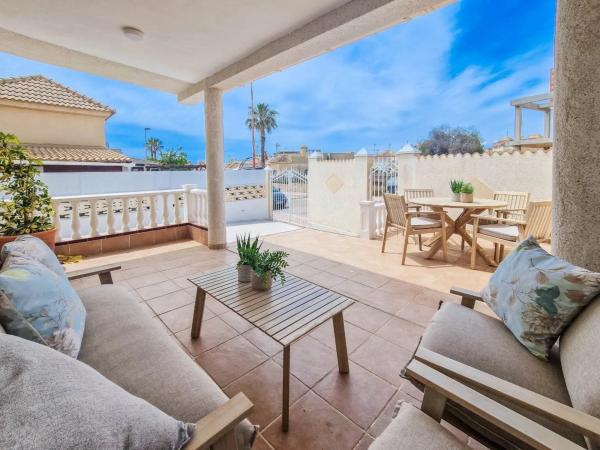 Chalet adosado en calle Manuel Espinosa Maciá