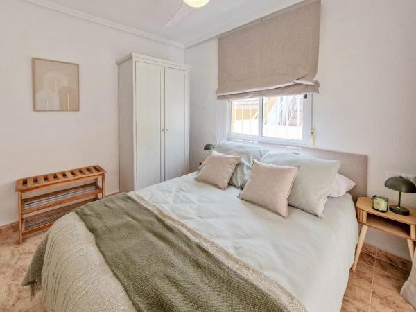 Chalet adosado en calle Manuel Espinosa Maciá