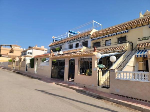 Chalet en avenida Alfredo Nobel