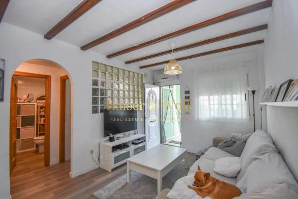 Casa independiente en avenida del Carabasí