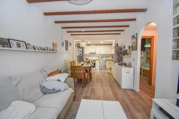 Casa independiente en avenida del Carabasí