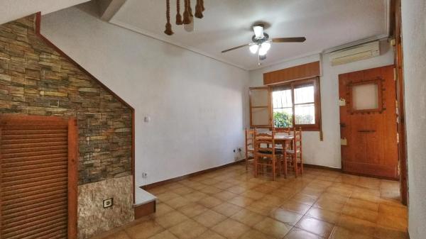 Chalet adosado en Av Valencia