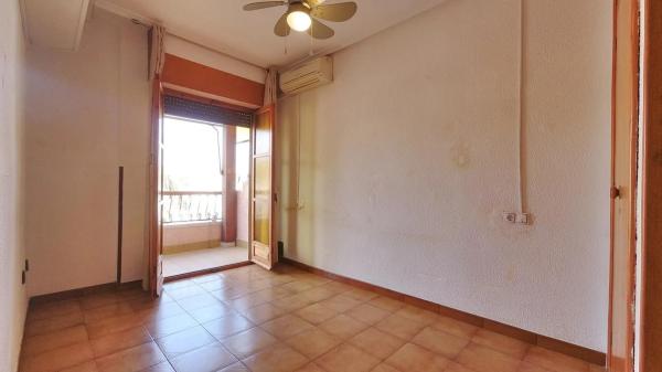 Chalet adosado en Av Valencia