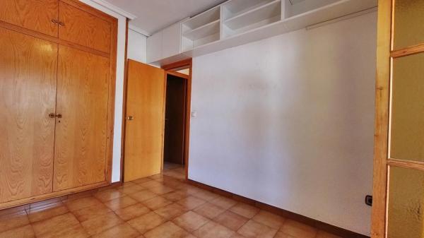 Chalet adosado en Av Valencia