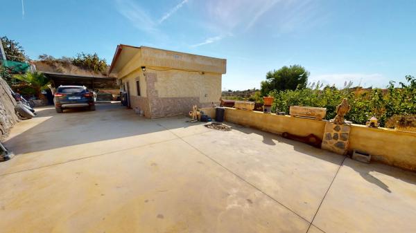 Casa independiente en Partida Cotoveta