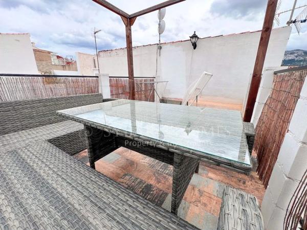 Caserón en Centro Urbano