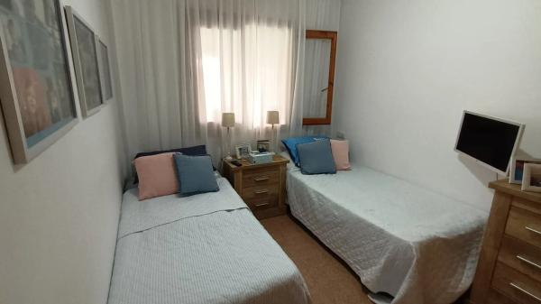 Chalet adosado en camino de Santa Llúcia