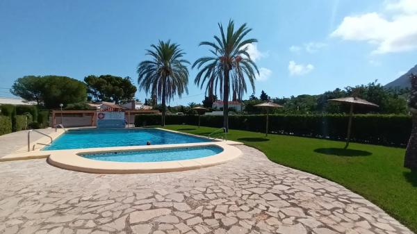 Chalet adosado en camino de Santa Llúcia