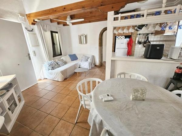 Casa independiente en calle Òliba