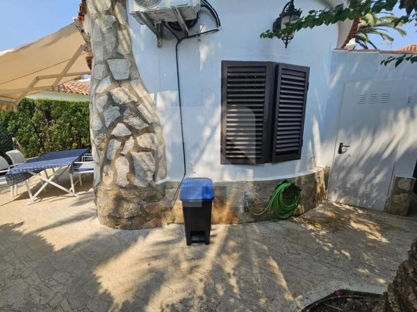 Casa independiente en calle Òliba