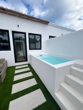 Chalet adosado en cala blanca
