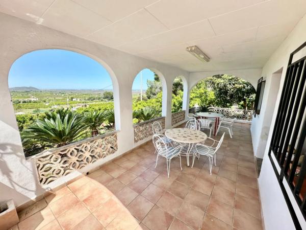 Finca rústica en avenida de Pego