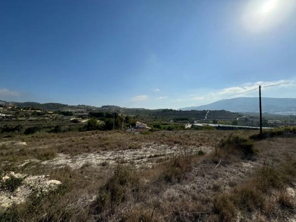 Finca rústica en camino de la Sisca