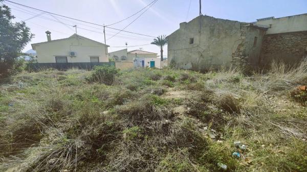 Chalet pareado en calle Navarro Ramón