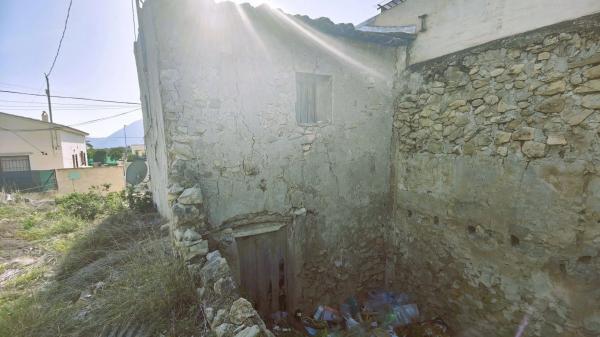 Chalet pareado en calle Navarro Ramón