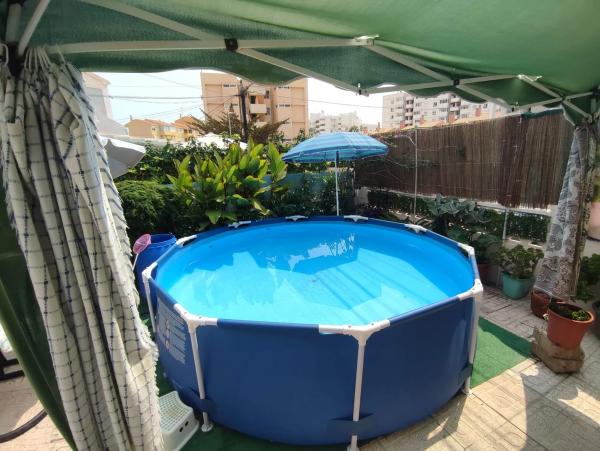 Chalet adosado en CL Aigues