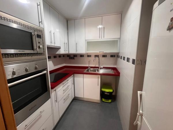 Chalet adosado en CL Paz La