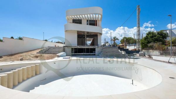 Autopromoción Villa en la Font