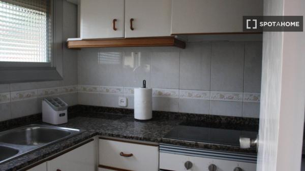 Piso de 3 habitaciones en alquiler en El Carmel, Barcelona