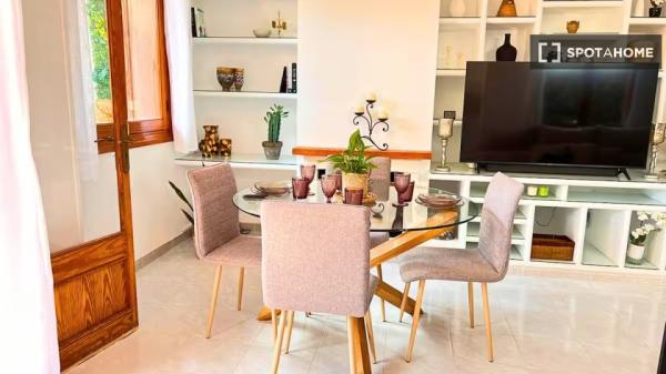 Piso en alquiler de 2 habitaciones en Alcúdia, Palma de Mallorca.