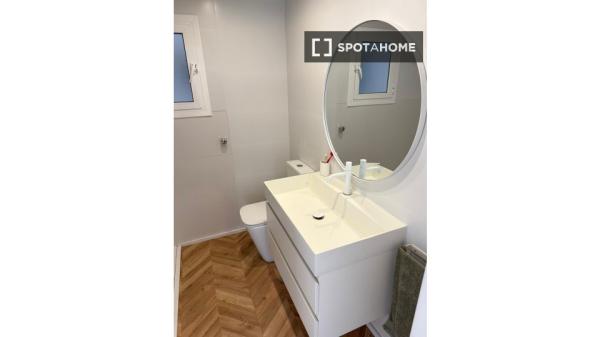 Se alquila apartamento de 4 habitaciones en Sueca, Valencia.