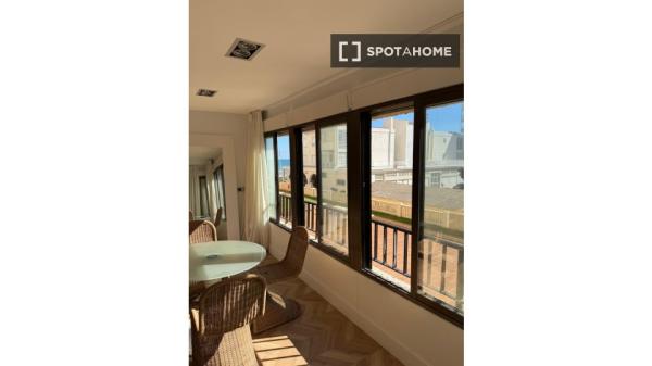 Se alquila apartamento de 4 habitaciones en Sueca, Valencia.