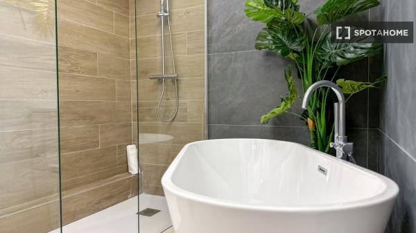 Zimmer in einer Wohngemeinschaft in Madrid