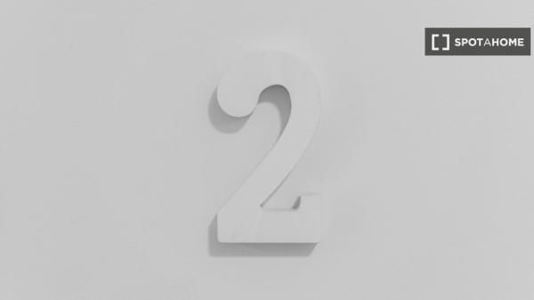 Room in shared flat, Valdezarza, Madrid