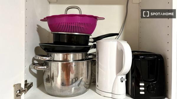 Piso de 2 habitaciones en alquiler en San Diego, Madrid.