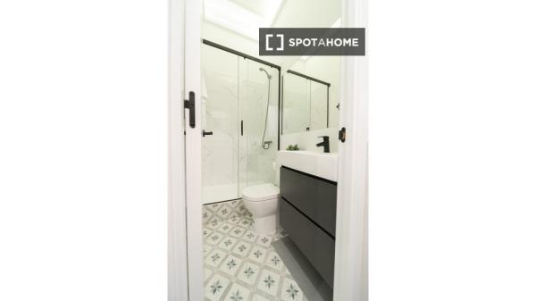 Zimmer in einer Wohngemeinschaft in Barcelona