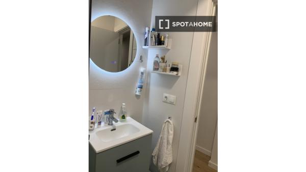 Room in shared apartment in València