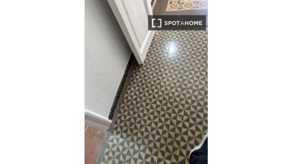 Zimmer in einer Wohngemeinschaft in Barcelona