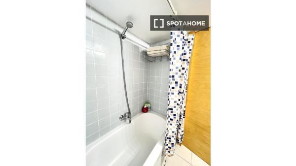 Piso de 2 habitaciones en alquiler en El Campello, Alicante