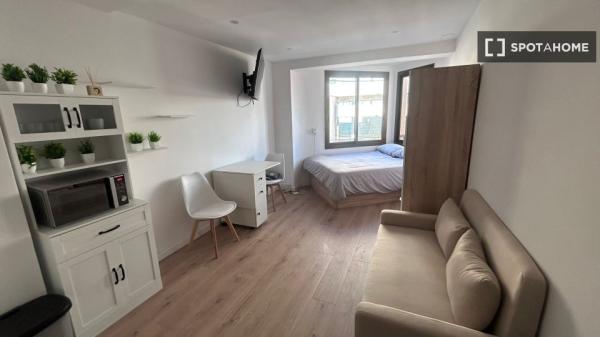 Estudio en alquiler en el Poble Sec, Barcelona