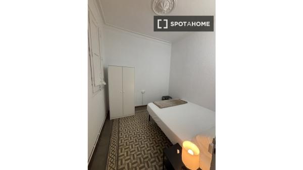 Zimmer in einer Wohngemeinschaft in Barcelona