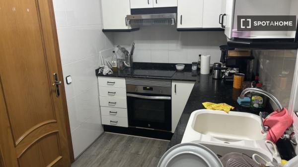 Pokój we wspólnym mieszkaniu w Rubí