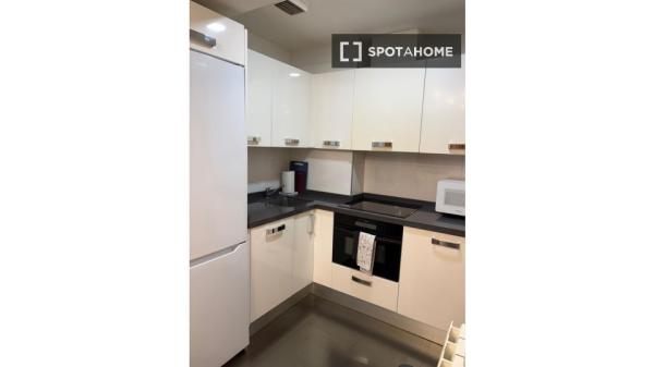 Estudio en alquiler en Palos de Moguer, Madrid