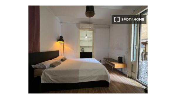 Chambre en colocation à louer à Sant Pere, Barcelone