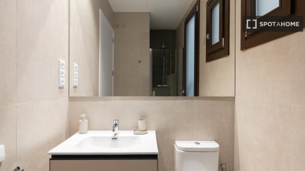 Estudio en alquiler en la Sagrada Familla, Barcelona.