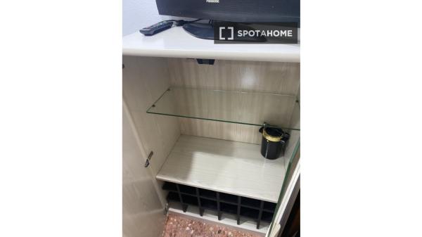 Room in shared apartment in València