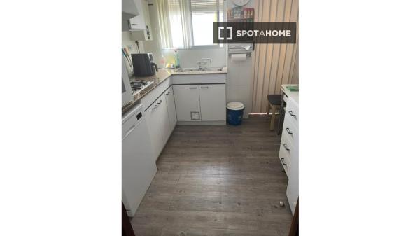 Room in shared apartment in València