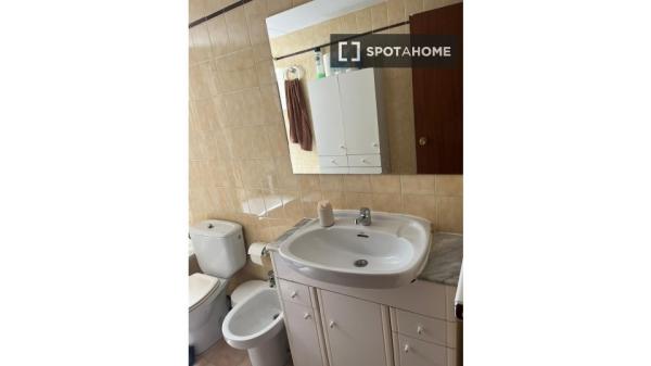 Room in shared apartment in València