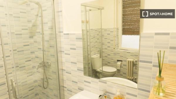 Room in shared apartment in Donostia / San Sebastián