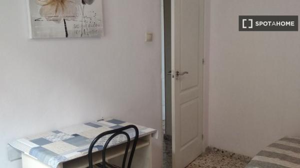 Habitación en piso compartido en Alacant