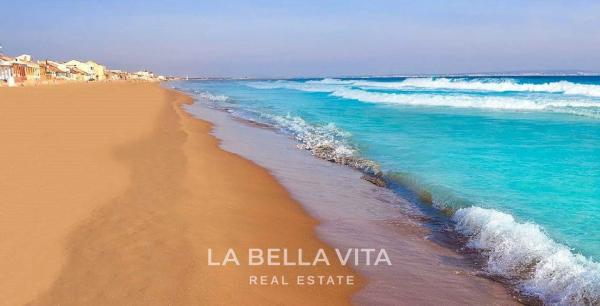 Villa en La Marina Urb San Fulgencio